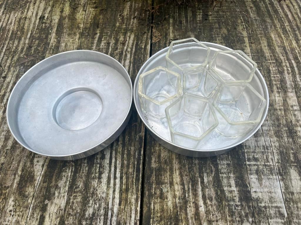 Yalacta yoghurt maker jaren 50 aluminium glas Pyrex €24,50, Ophalen of Verzenden, Overige landen