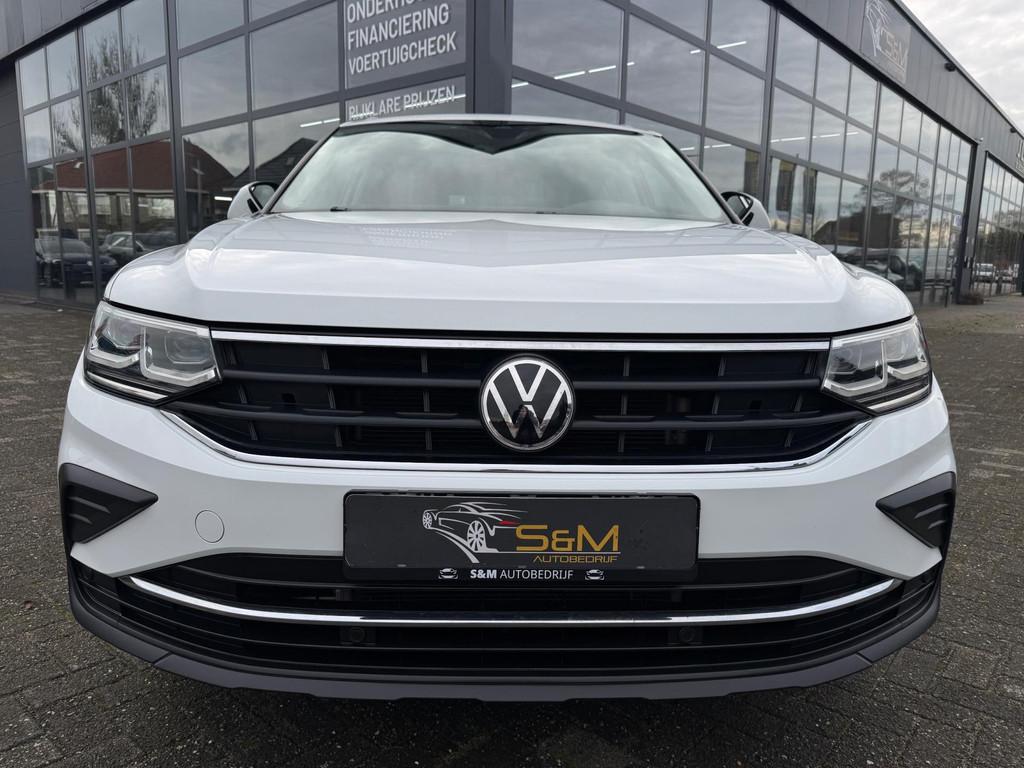 Volkswagen Tiguan 1.5 TSI AST ACTIVE | Pano, Auto's, 4 cilinders, 150 pk, Bedrijf, SUV of Terreinwagen