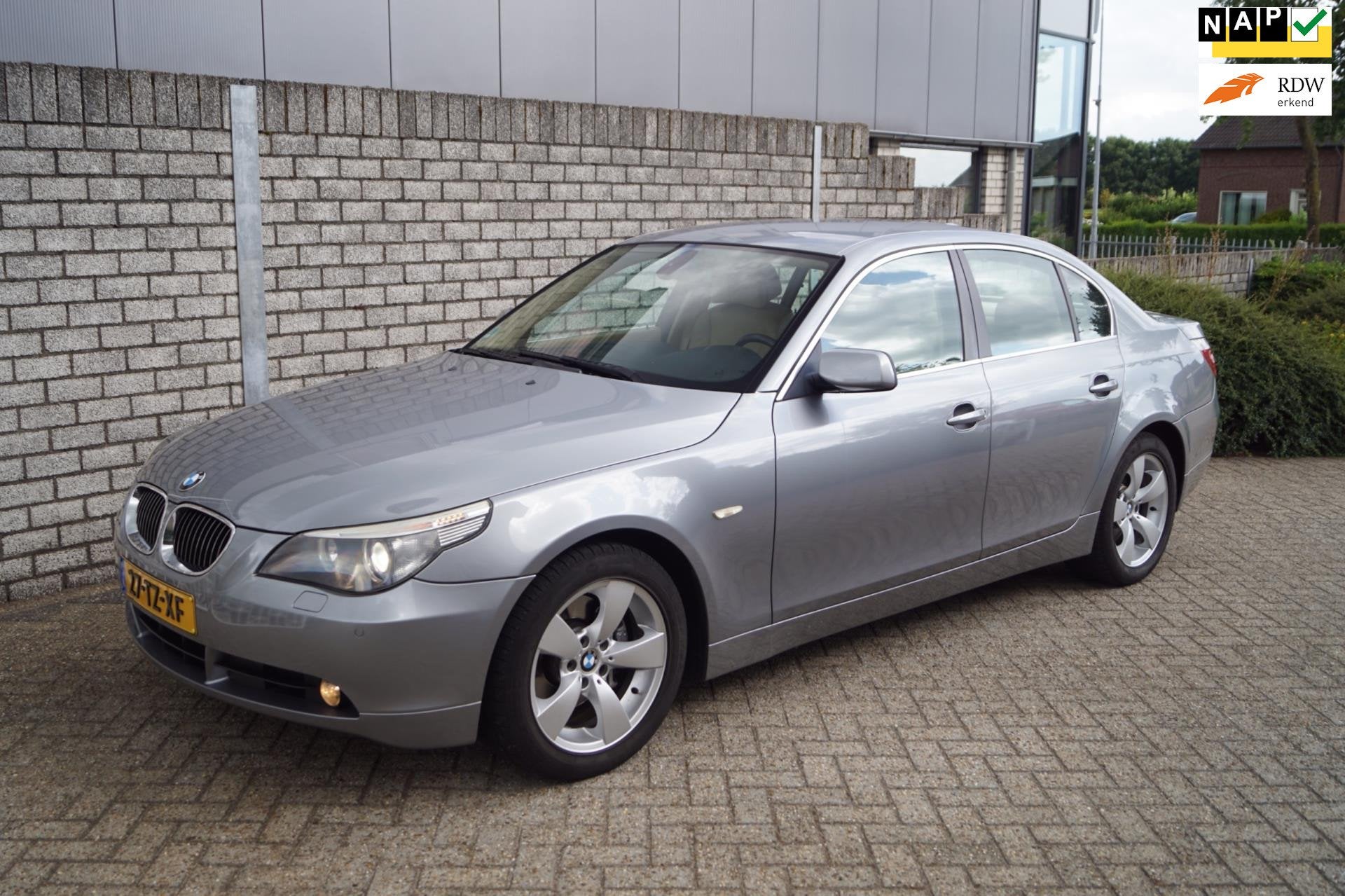 BMW 5-serie 530i High Executive Sedan Autom Leder Sportst St, Auto's, Automaat, Achterwielaandrijving, Gebruikt, Beige