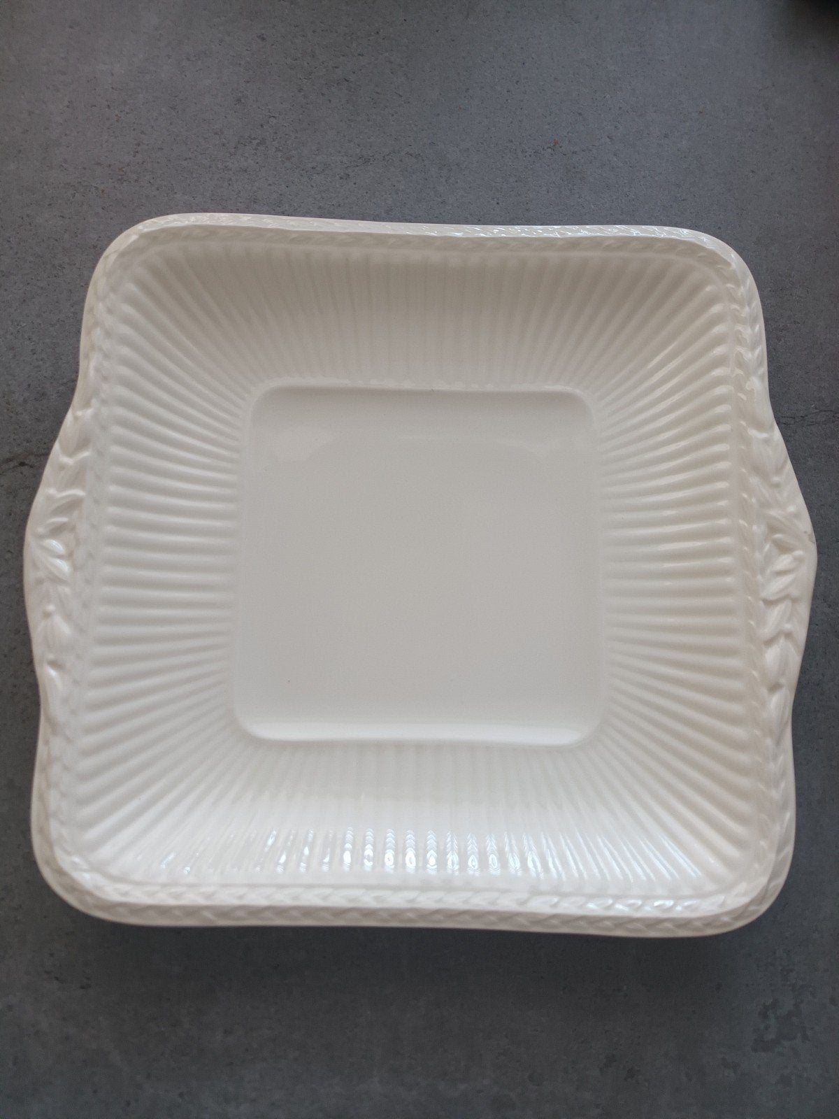 Wedgwood Etruria Barlaston serveerschaal 23x23 cm, Antiek en Kunst, Ophalen of Verzenden