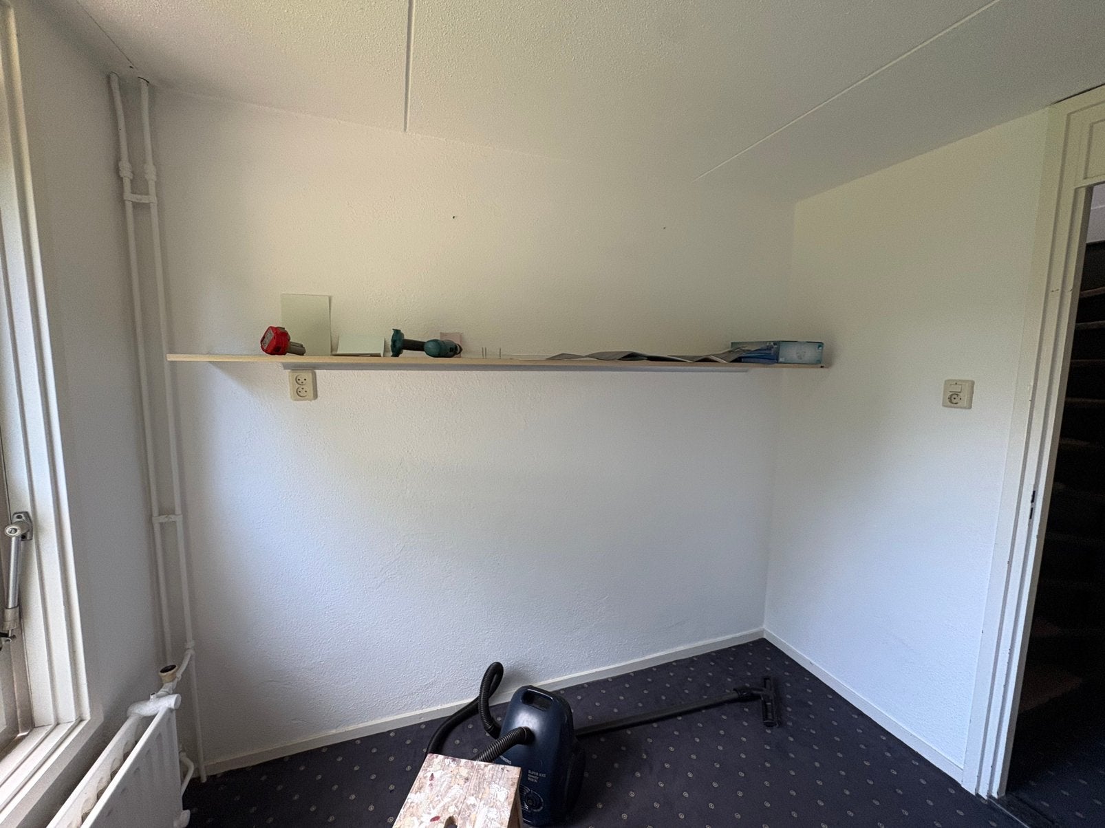 Wandplank met drager ca. 2,5 meter, Ophalen, Gebruikt