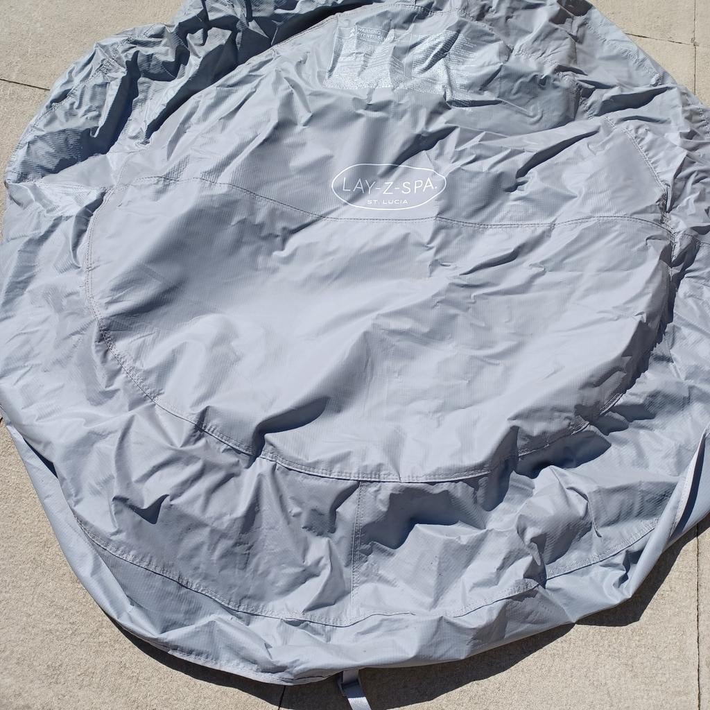 Opblaasbare jacuzzi  deksel + binnen deksel 40€ st lucia, Ophalen of Verzenden
