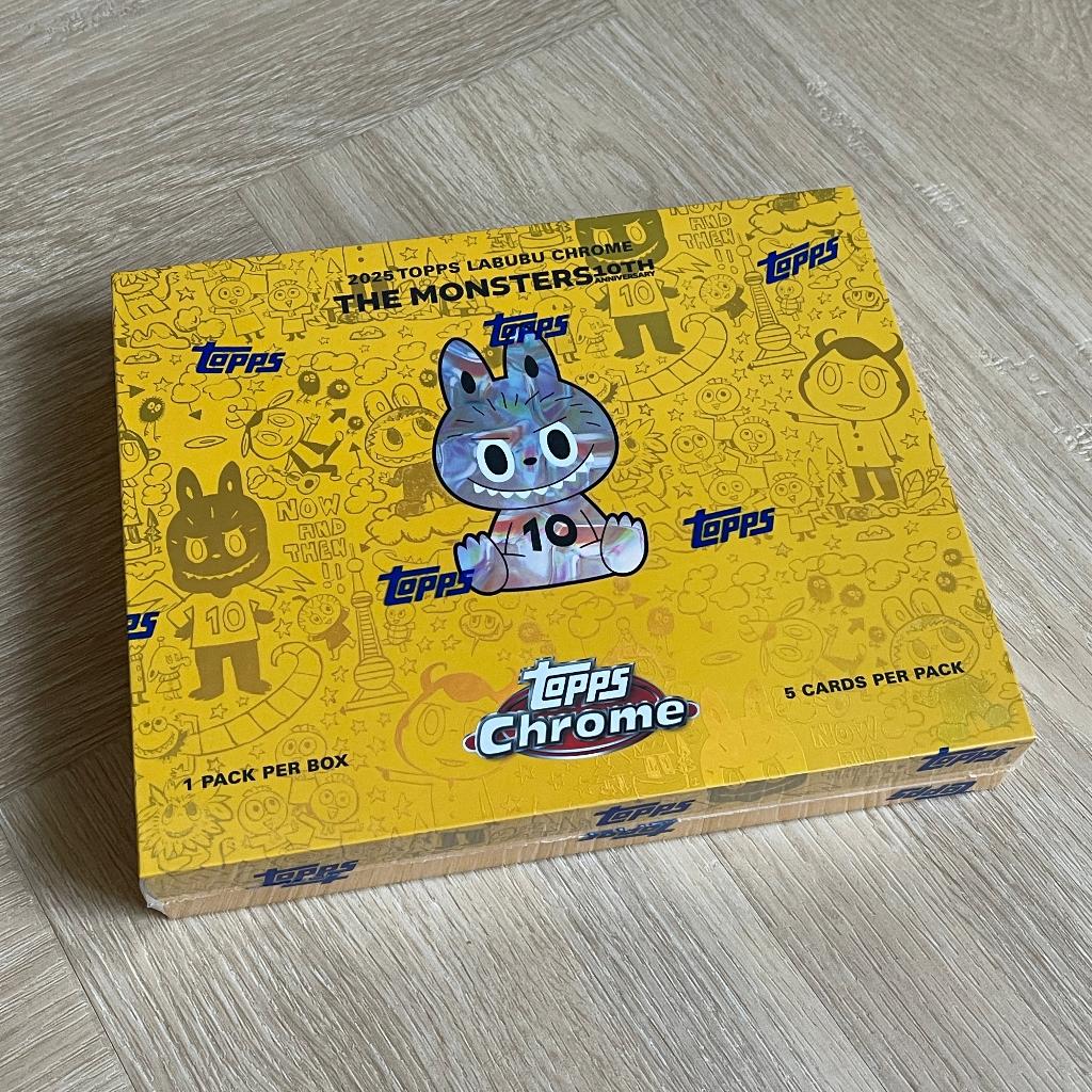 ≥ Topps Chrome Labubu 2025 Hobby Box — Verzamelkaartspellen