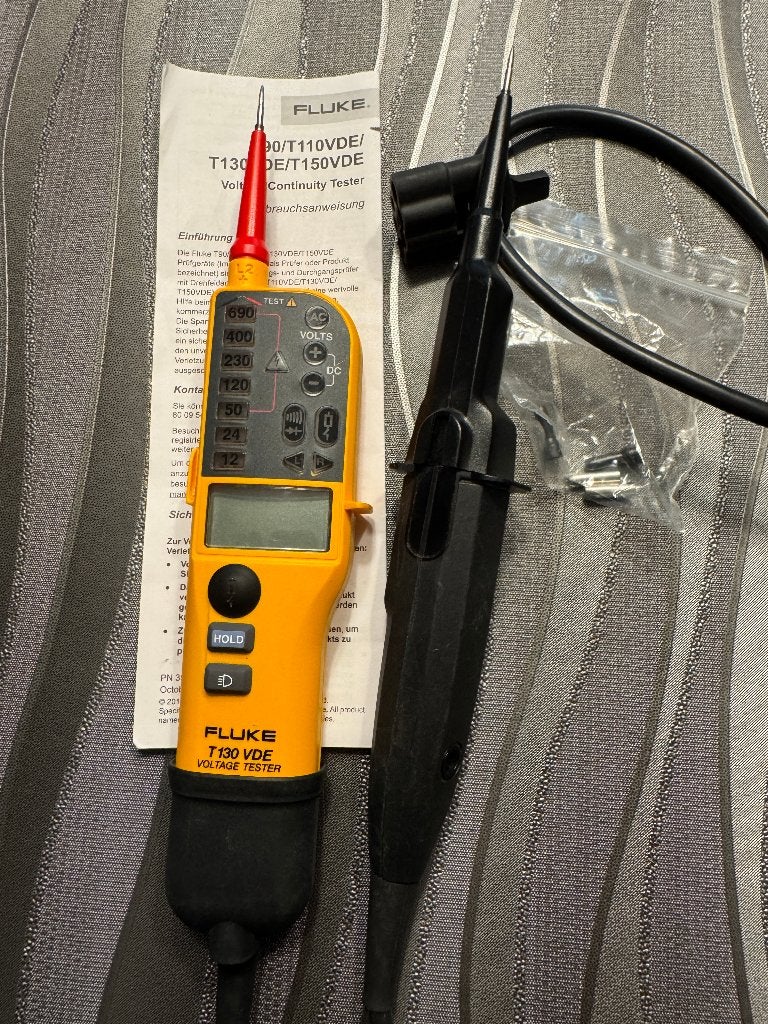 Fluke T-130 VDE, Ophalen of Verzenden, Zo goed als nieuw, Multimeter