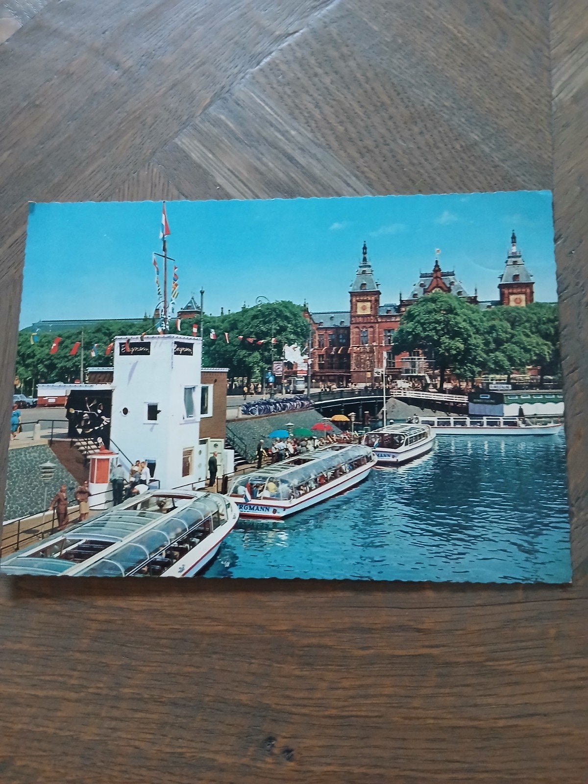 Vintage Ansichtkaart Amsterdam Rijksmuseum Rondvaartboten, Verzamelen, Ansichtkaarten | Nederland, Ongelopen, Noord-Holland, 1960 tot 1980