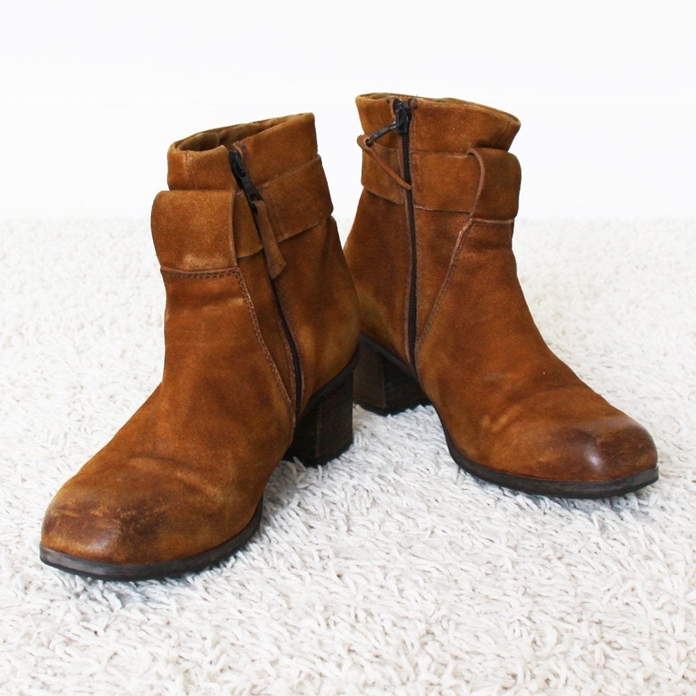 Mooie Vintage Piedi Nudi Suede Laarsjes (Maat 38) s16 € 50,-