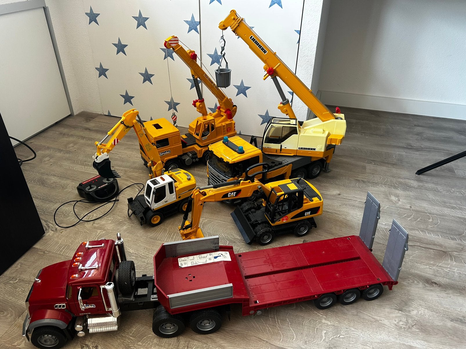 Liebherr,CAT, Bruder:hijskranen,graafmachines,vracht+oplegge, Ophalen, Gebruikt