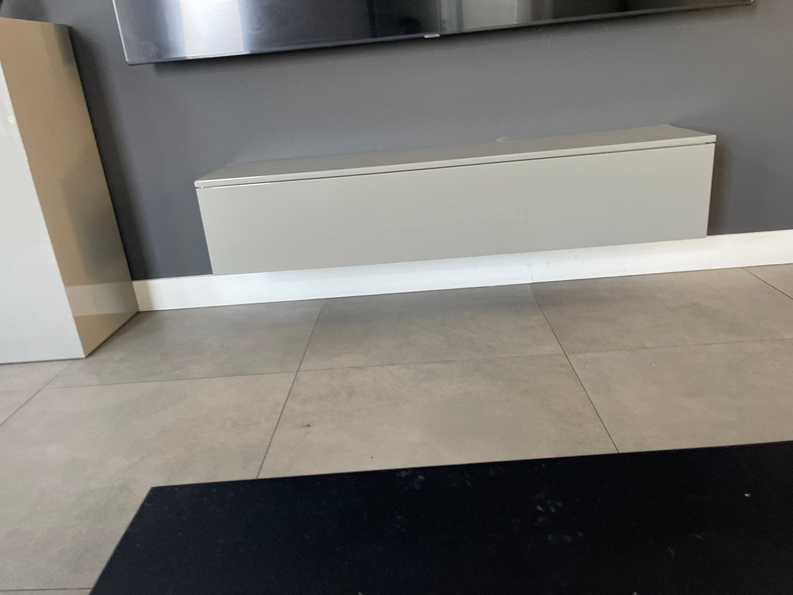 Modern zwevend tv-meubel dressoir - Strak design, Overige materialen, 100 tot 150 cm, Ophalen of Verzenden, Zo goed als nieuw