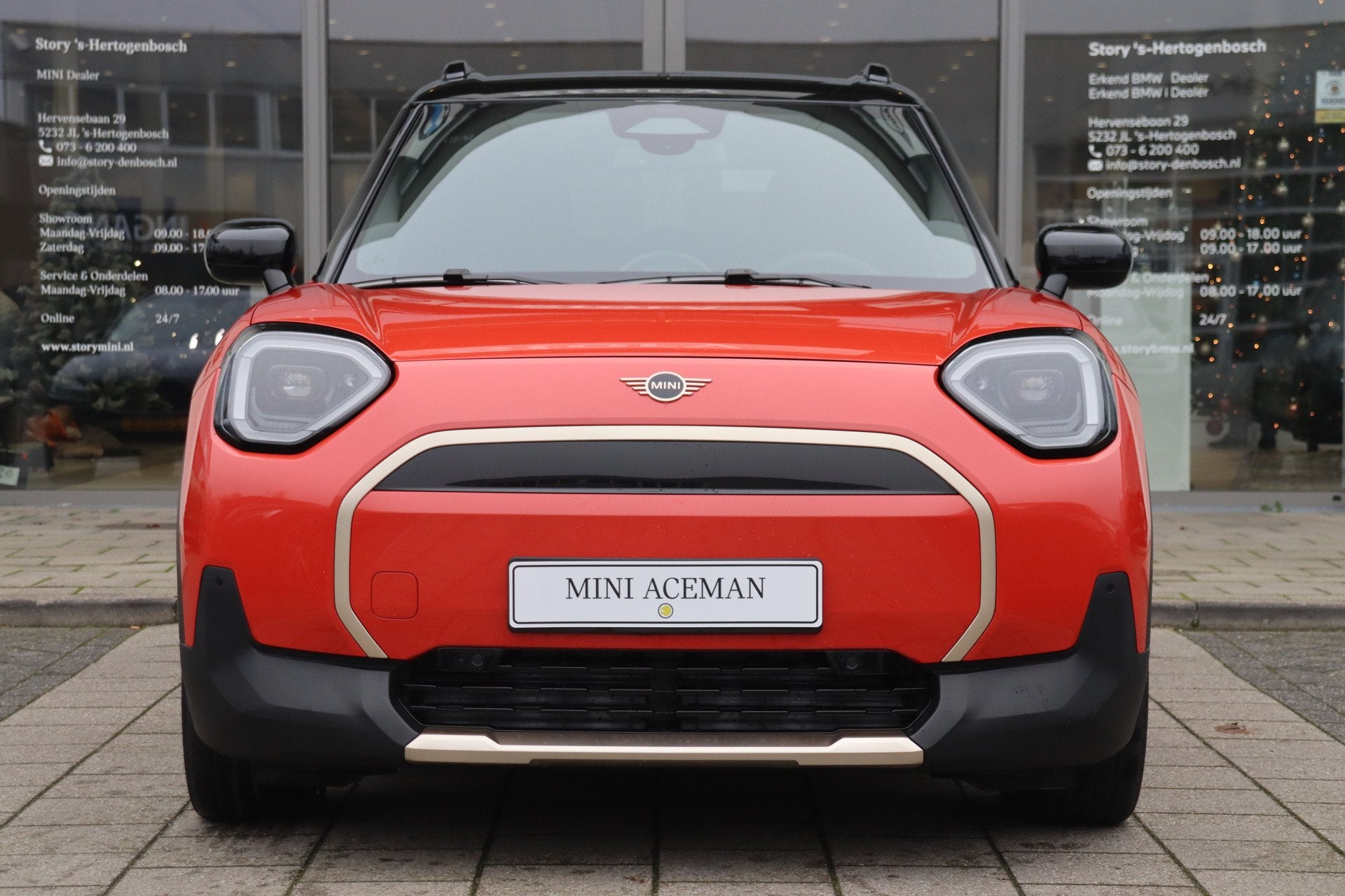 MINI Aceman E / Favoured / Pakket M / 19" Eternal Spoke 2-to, Dealer onderhouden, Stoelverwarming, Leder, Aceman