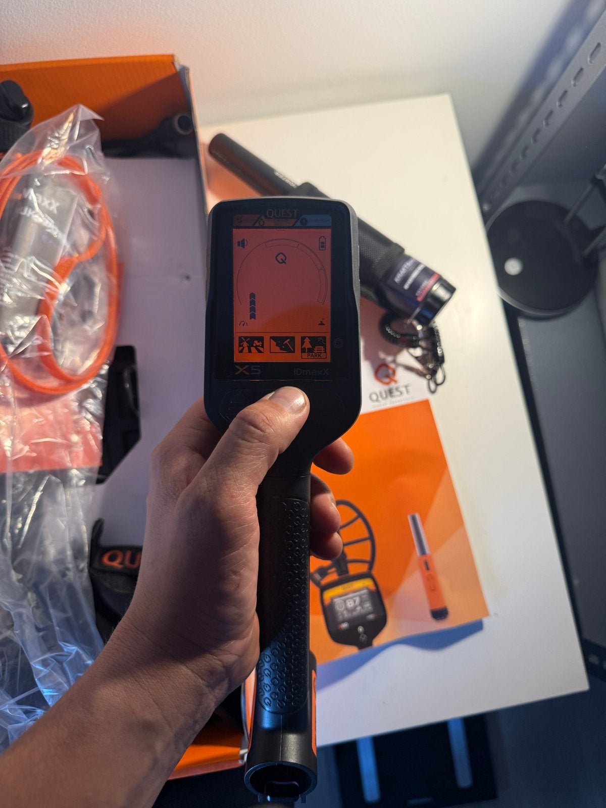 Quest X5 IDmaxx metaaldetector - Zo goed als nieuw, Overige merken, Ophalen of Verzenden, Zo goed als nieuw, 30 cm of minder