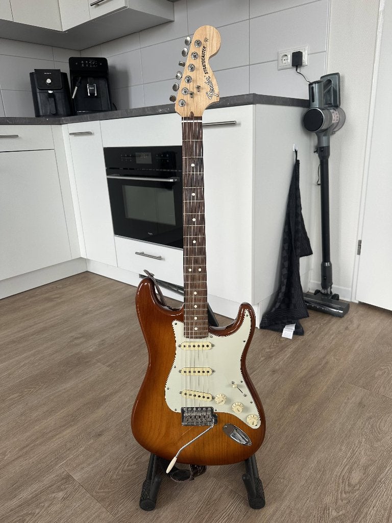 Fender American Performer Stratocaster Honeyburst America, Ophalen of Verzenden, Zo goed als nieuw, Solid body, Fender