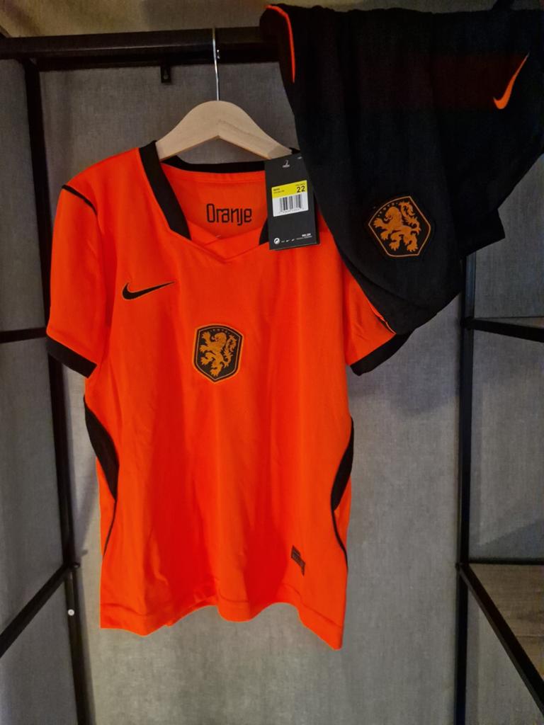 Oranje Nike Voetbaltenue Maat 122-128 WK 2026 Nederland, Kinderen en Baby's, Kinderkleding | Maat 122, Jongen of Meisje, Nieuw
