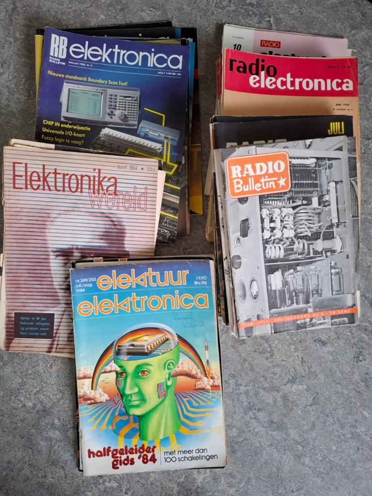 Vintage Radio Bulletin & Radio Electronica Tijdschriften, Boeken, Tijdschriften en Kranten, Gelezen, Overige typen, Ophalen of Verzenden