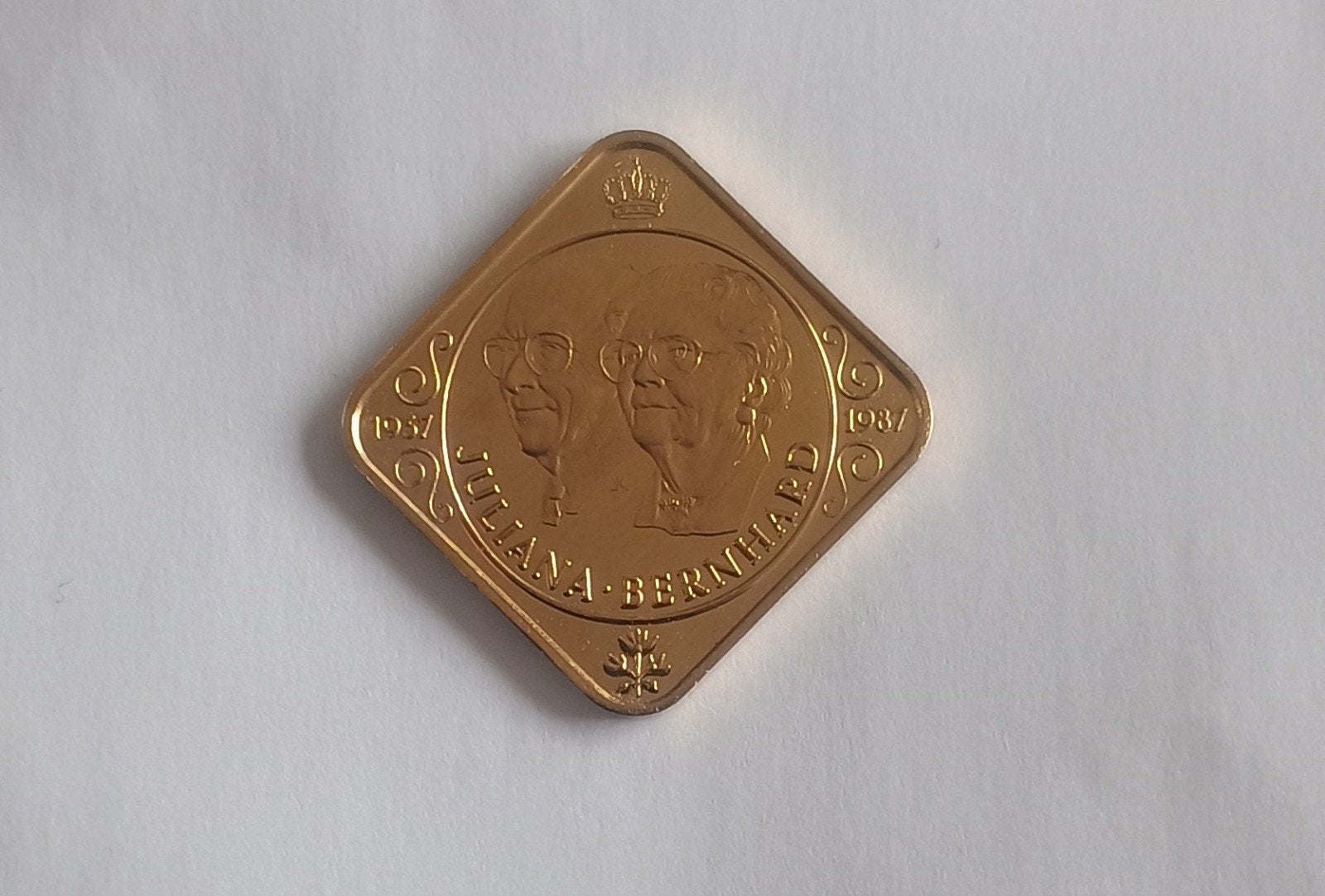 Munt 50 cent goud Juliana en Bernhard 1937-1987, Verzenden, Koningin Juliana, Goud