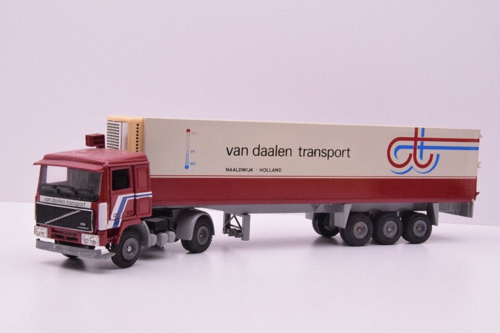 Volvo F12  ''' van Daalen transport Naaldwijk  ''  Tekno, Hobby en Vrije tijd, Modelauto's | 1:50, Ophalen of Verzenden, Zo goed als nieuw