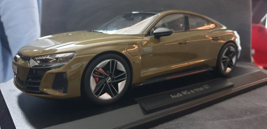 Audi RS e-tron GT Norev 1:18, Christian@diecastcompany.nl, Auto, Diecast Company, Nieuw