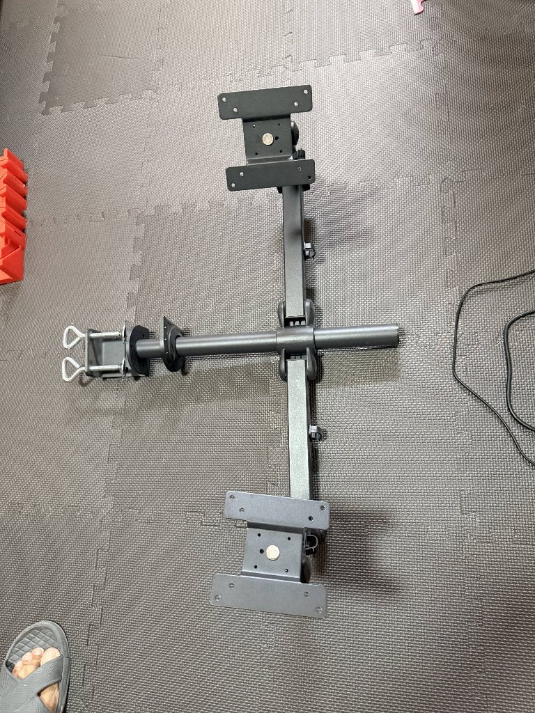 Dual Monitor Arm - 32 Inch monitors x2, Computers en Software, Zo goed als nieuw, Overige typen, Onbekend, Overige resoluties