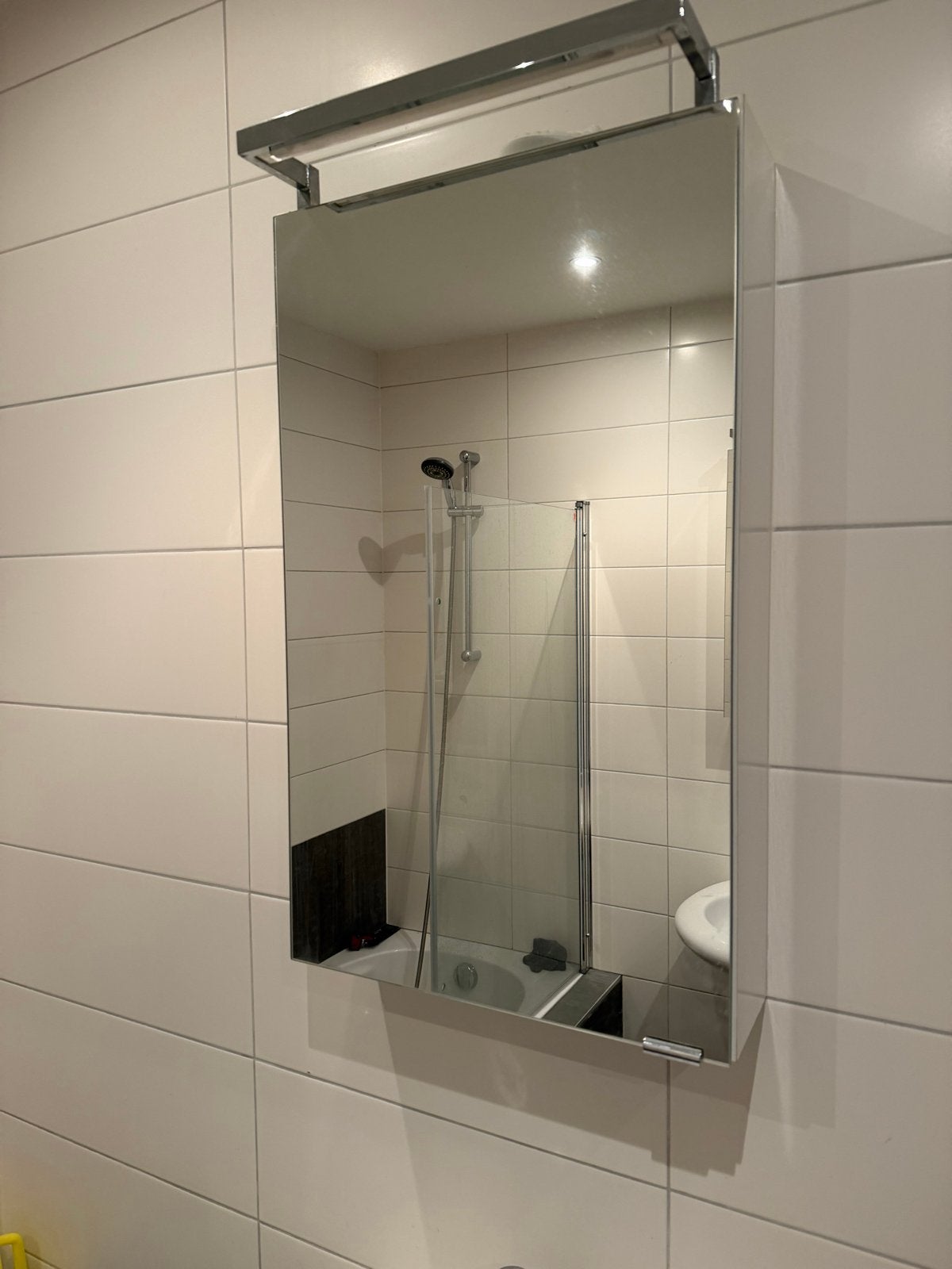 Complete badkamer set: waskommen, kranen, spiegelkasten, bad, Ophalen, Gebruikt, Chroom, Bad