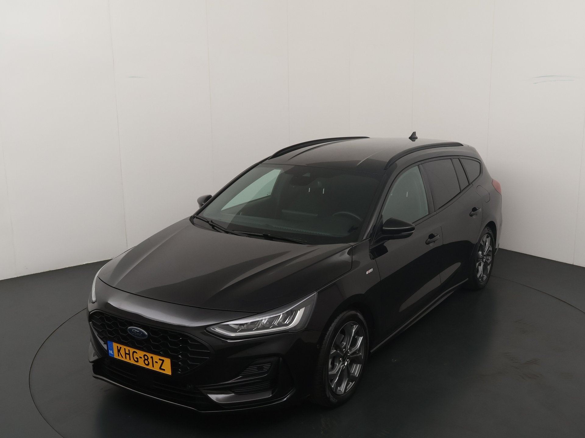 Ford FOCUS Wagon Ecoboost Hybrid 155 pk ST-line | Winter Pac, 12 maanden, Stof, Gebruikt, Zwart