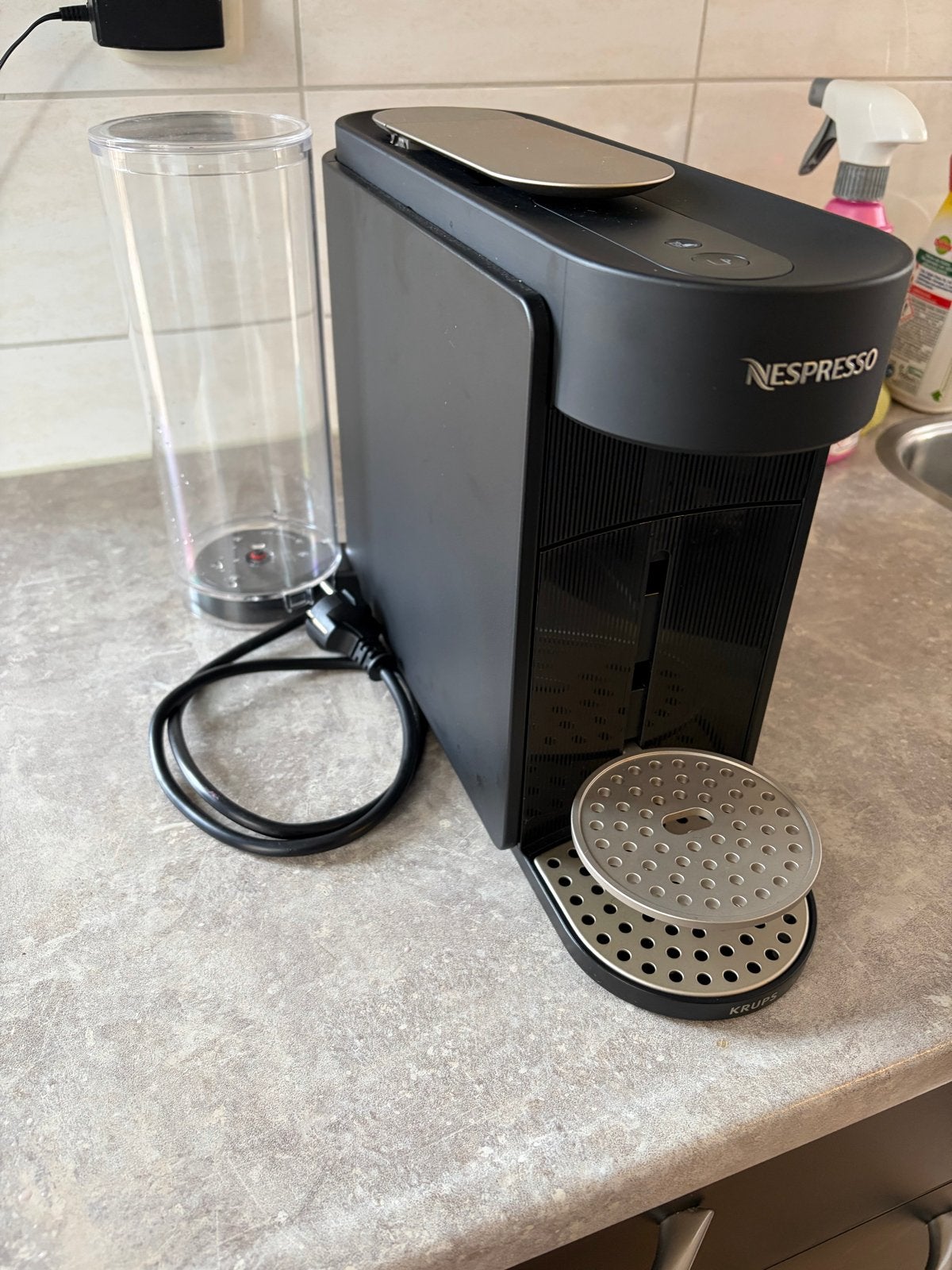Nespresso Vertuo - Zo goed als nieuw, Witgoed en Apparatuur, Ophalen, Koffiemachine, Zo goed als nieuw, 2 tot 4 kopjes