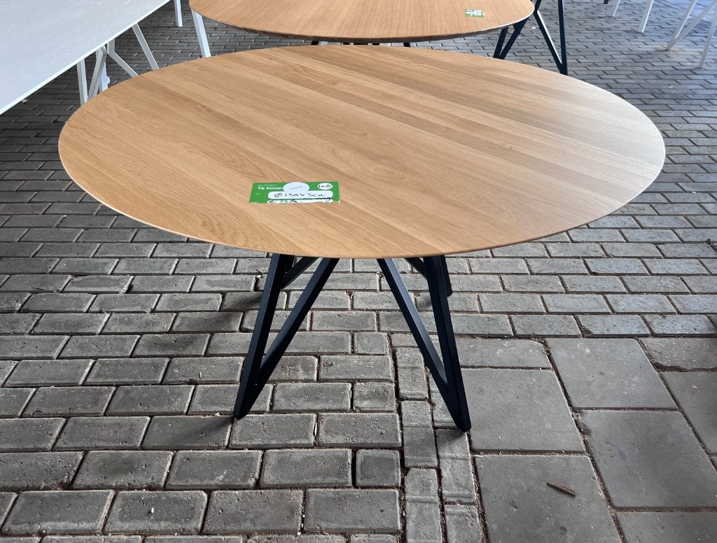 Studio Henk Eettafel rond 130 Eiken Butterfly | €2579 nu, Huis en Inrichting, Tafels | Eettafels, Nieuw, 100 tot 150 cm, 100 tot 150 cm