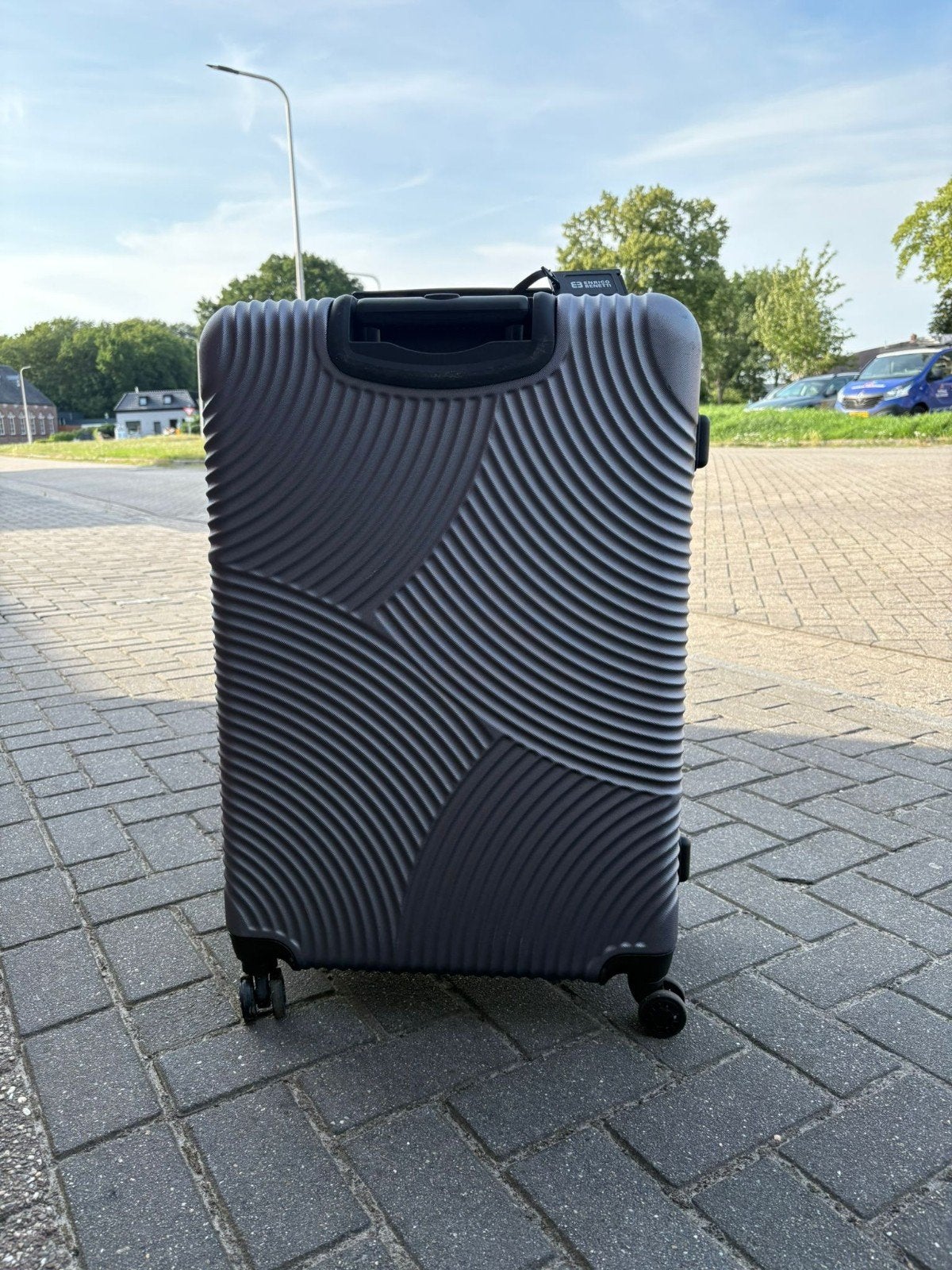 4 Koffers van Hard Kunststof 2 verschillende kleuren, Gebruikt, Hard kunststof, 35 tot 45 cm, Wieltjes