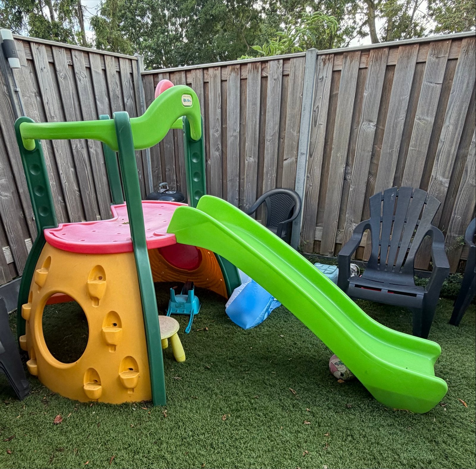 Little Tikes Speelhuisje met Glijbaan, Kinderen en Baby's, Speelgoed | Buiten | Speeltoestellen, Ophalen, Gebruikt, Glijbaan