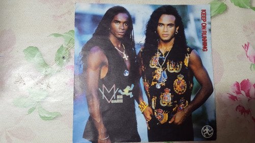 single milli vanilli keep on running, Ophalen of Verzenden