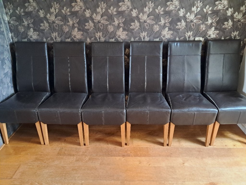 gratis 6 donkerbruine leren eetkamerstoelen, Ophalen, Gebruikt, Bruin, Hout