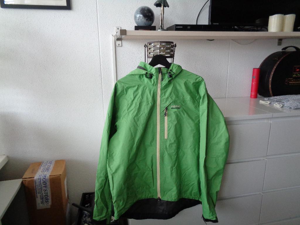 Peak Performance jas maat L, Maat 38/40 (M), Overige typen, Peak Performance, Ophalen of Verzenden