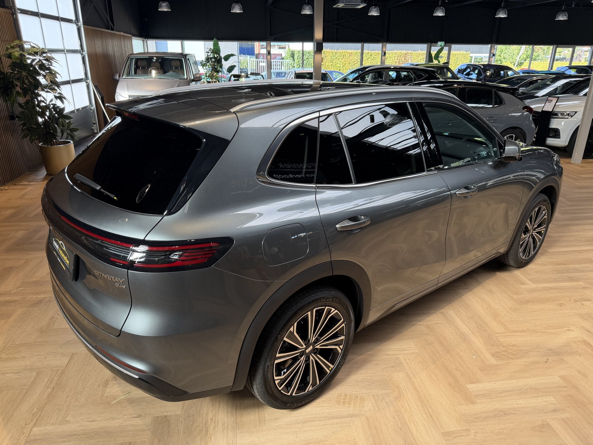 GEELY Starray EM-i 1.5 Max+ | 262pk | phev | panoramadak | |, Auto's, Gebruikt, Huisgarantie, 4 cilinders, Met garantie (alle)