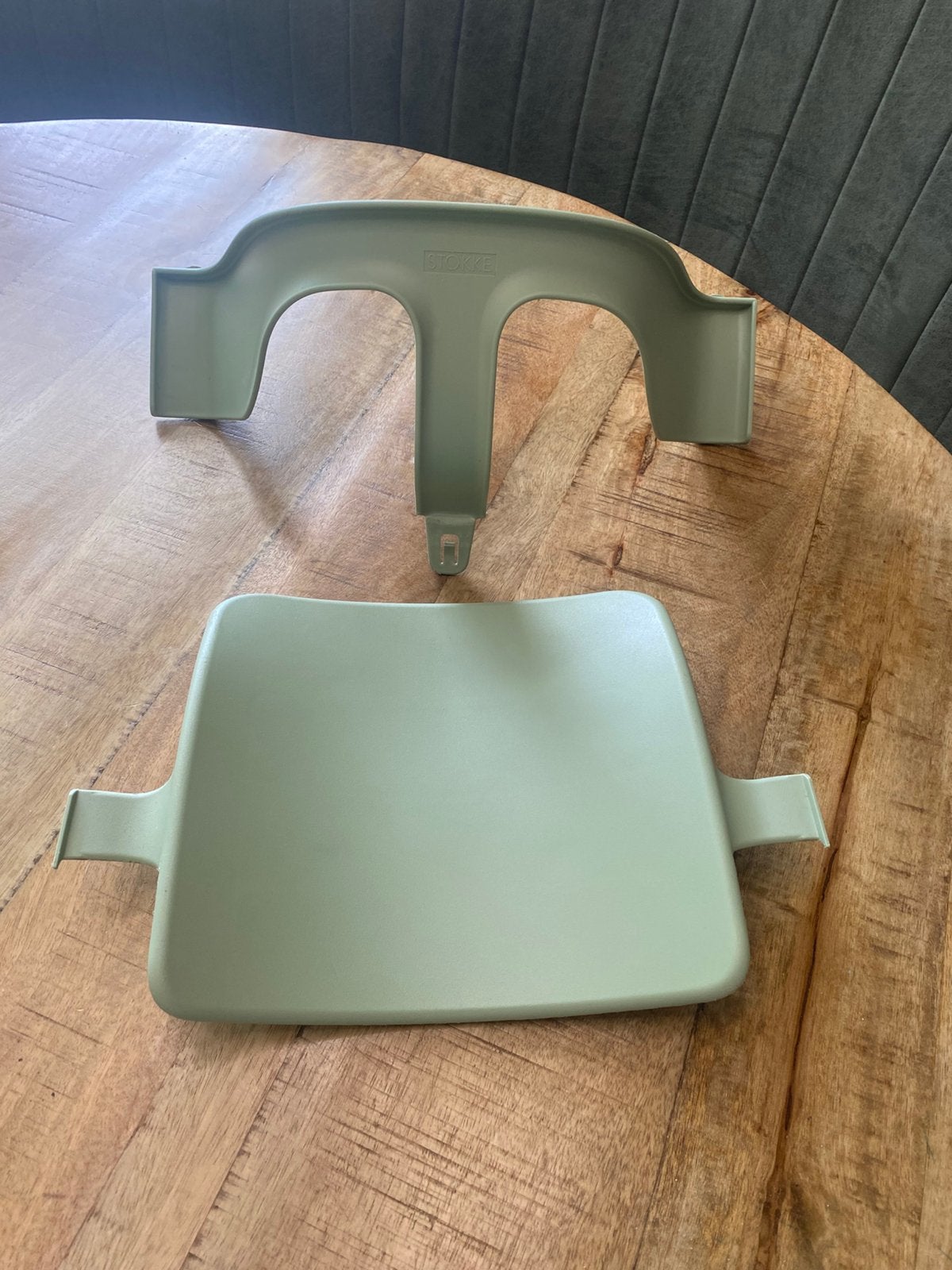 Stokke Tripp Trapp Babyset Moss Green zo goed als nieuw, Ophalen, Zo goed als nieuw, Meegroeistoel