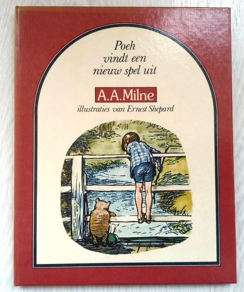 Poeh vindt een nieuw spel uit. Mooi Winnie-de-Poeh-boekje., Ophalen of Verzenden