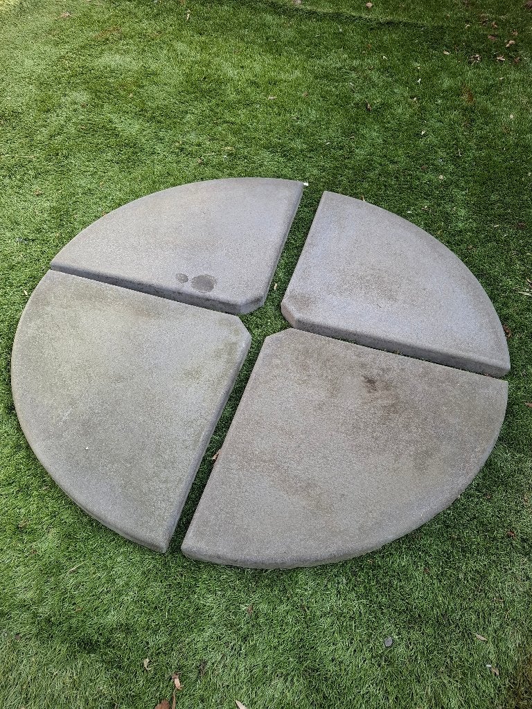 Ronde parasolvoet tegels – 4 stuks – lichtgrijs, Ophalen, Gebruikt