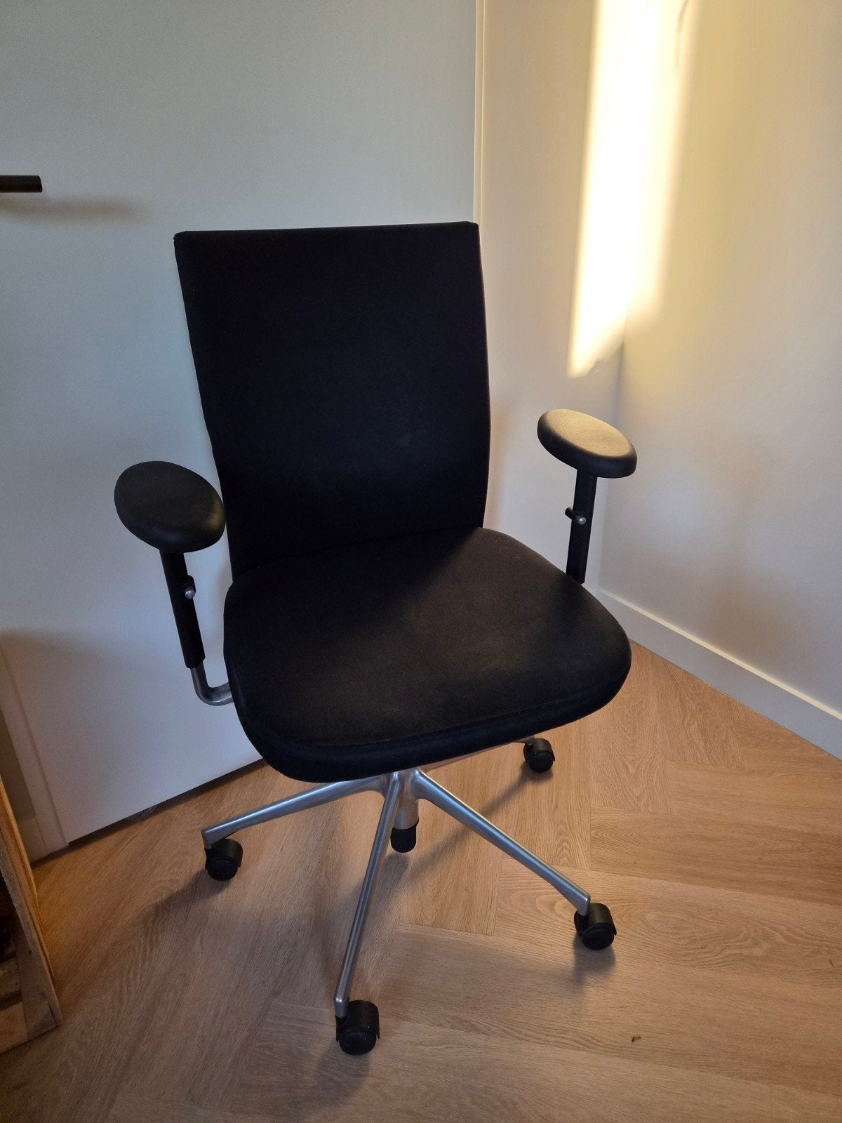 Zwarte bureaustoel, Ophalen, Gebruikt, Zwart, Bureaustoel