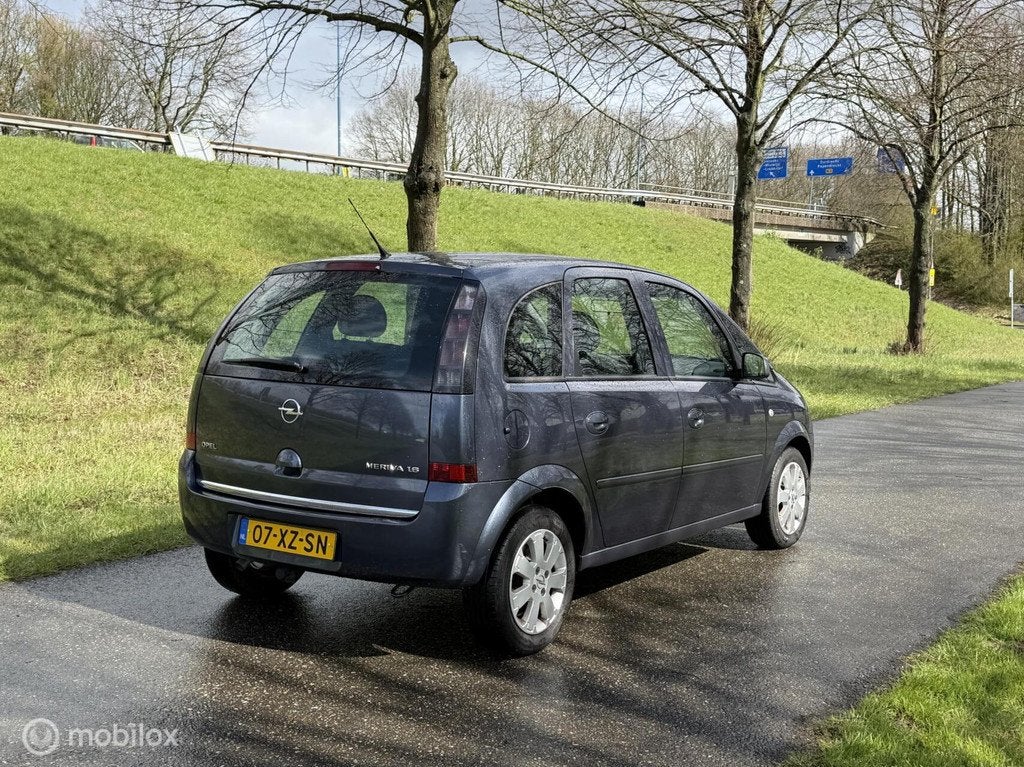 Opel Meriva 1.6-16V Temptation*DISTRIBUTIE VERV.*APK 01/27, Auto's, Opel, Voorwielaandrijving, Gebruikt, Zwart, 4 cilinders