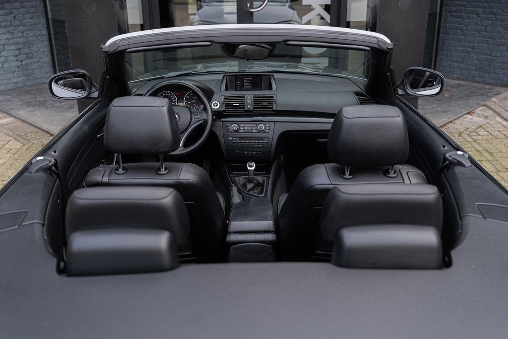 BMW 1-serie Cabrio 118i High Executive NETTE AUTO / ONDERHOU, 1-Serie, Euro 5, Cabriolet, 4 stoelen