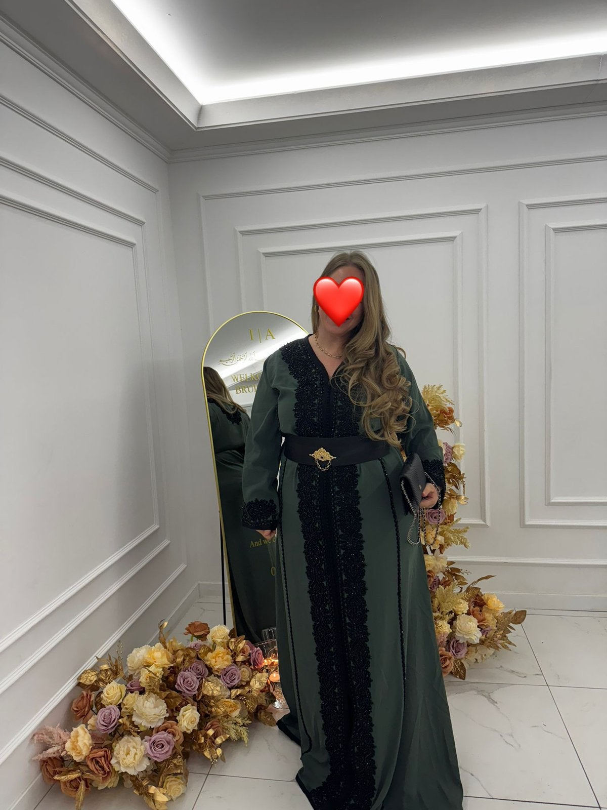 TE HUUR – ZEER EXCLUSIEVE Marokkaanse Takchita / Caftan, Ophalen of Verzenden, Zo goed als nieuw