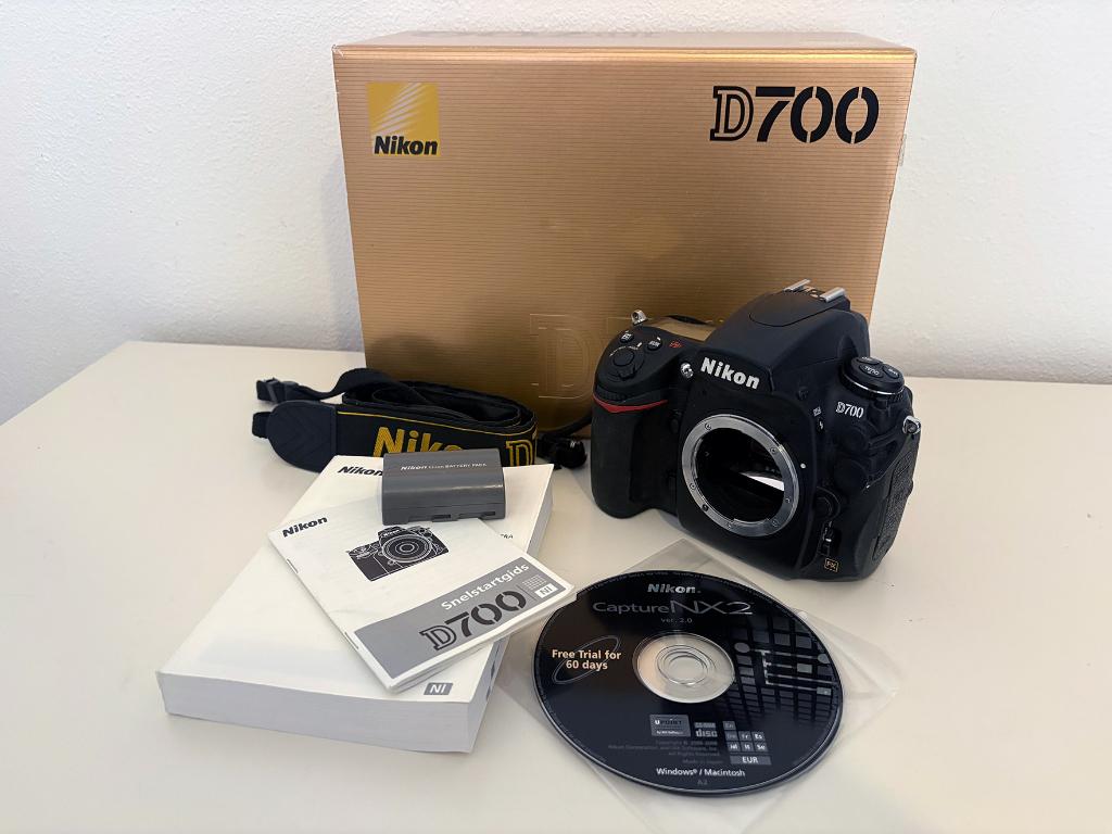 Nikon D700 FX DSLR camera body set in uitstekende staat, Ophalen of Verzenden, Zo goed als nieuw, Nikon, Geen optische zoom