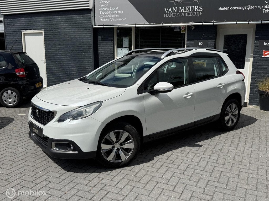 Peugeot 2008 1.2 PureTech Blue Lion, Airco, Navigatie, NW DB, Voorwielaandrijving, Stof, Bedrijf, Handgeschakeld