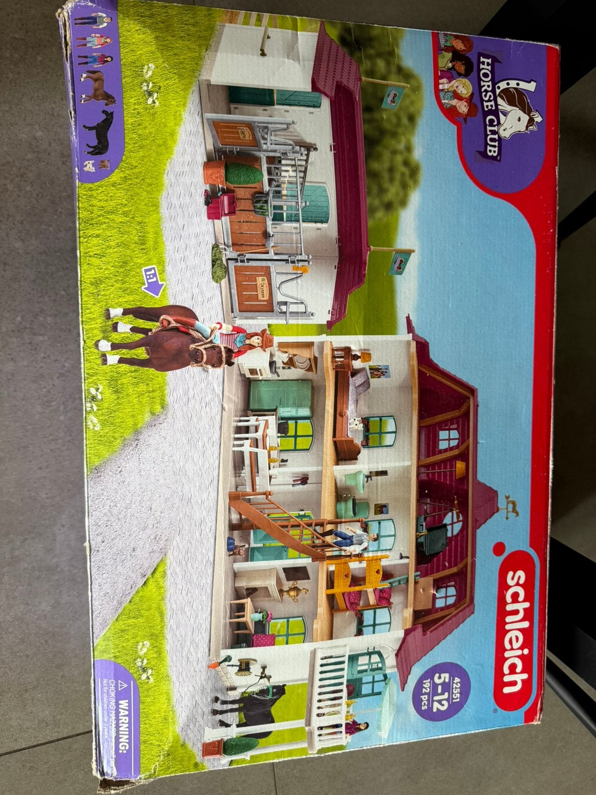 Schleich huis met stallen, Ophalen, Zo goed als nieuw, Poppenhuis