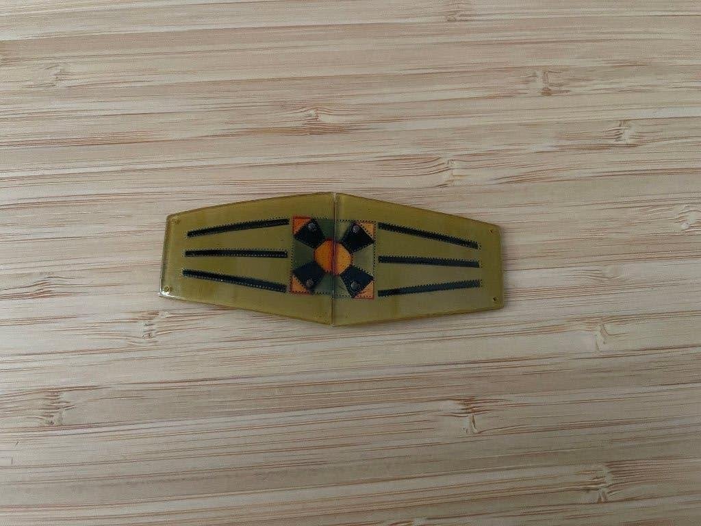 Art deco bakeliet gesp tweedelig geel/zwart/oranje en groen, Ophalen of Verzenden, Dames