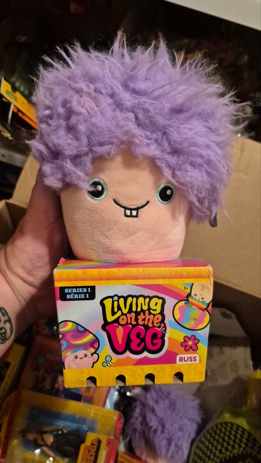 Living on the Veg knuffel met paars haar - Russ, Paars, Met doos, Overige karakters, Overige typen