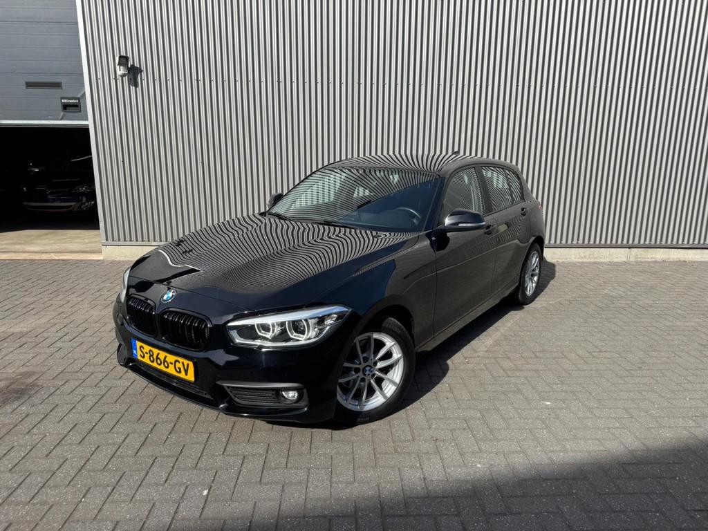 BMW 1-serie 116i High Executive Navi|PDC|Stoelverwarming, Auto's, 1-Serie, Achterwielaandrijving, Zwart, Leder