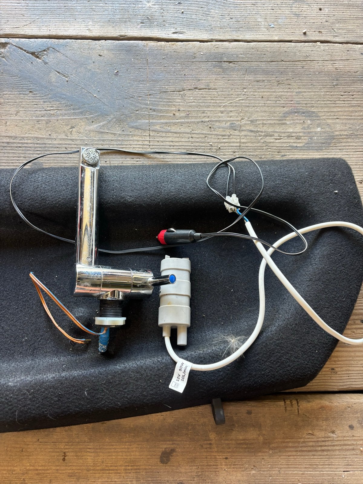 Draagbare 12V kraan met pomp voor camper/caravan, Ophalen, Gebruikt