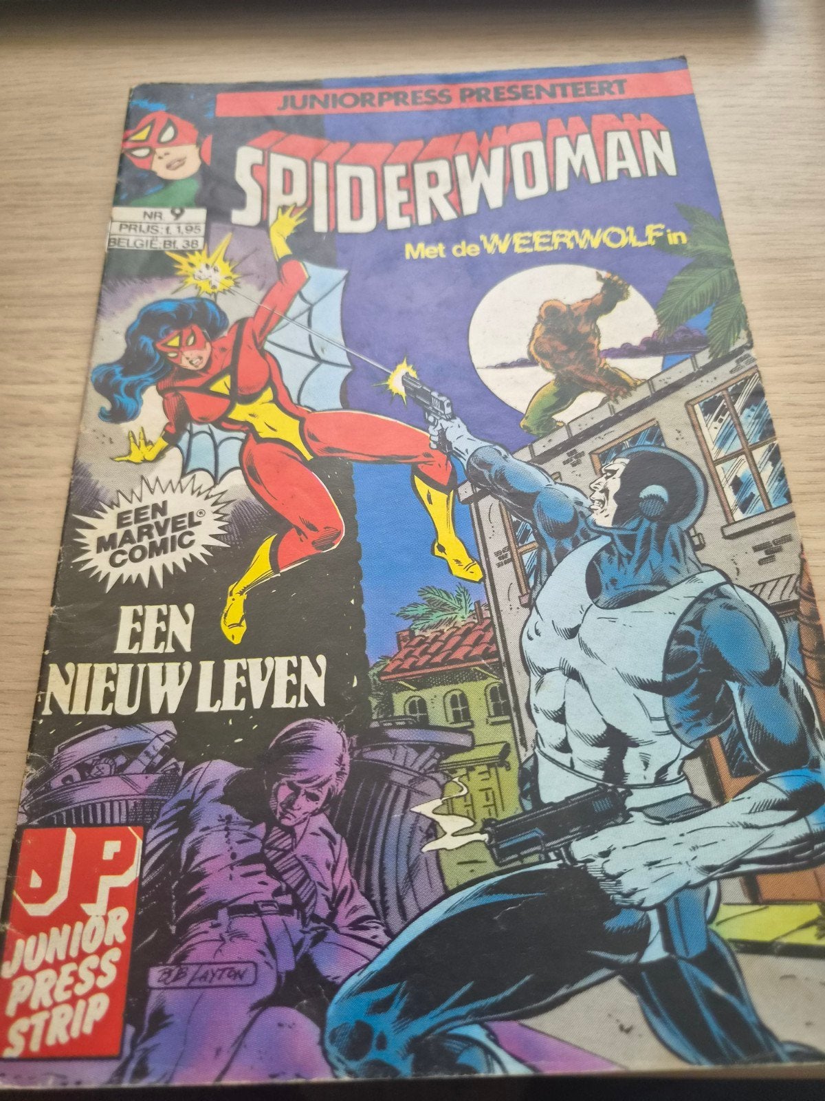 Juniorpress Spiderwoman nr. 9 - Met de Weerwolf in, Amerika, B.P. Layton, Ophalen of Verzenden, Gelezen