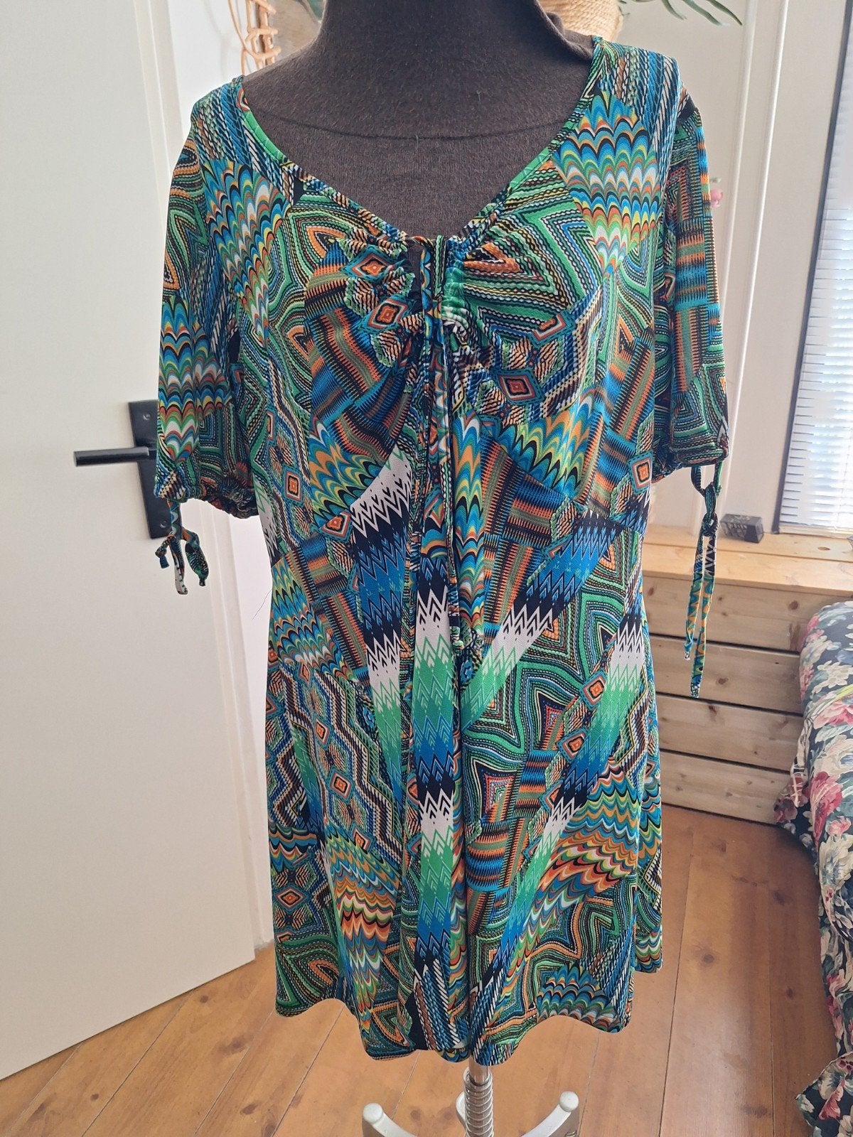 Sybel tuniek  xl xxl kreukvrij stretch, Kleding | Dames, Ophalen of Verzenden, Zo goed als nieuw, Maat 46/48 (XL) of groter, Meerkleurig