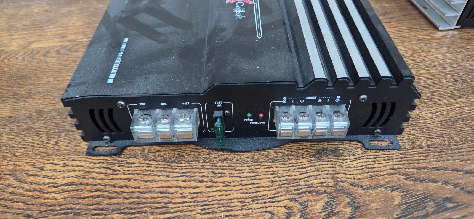 Caliber X500-2 Versterker, Gebruikt, 60 tot 120 watt, Stereo, Ophalen