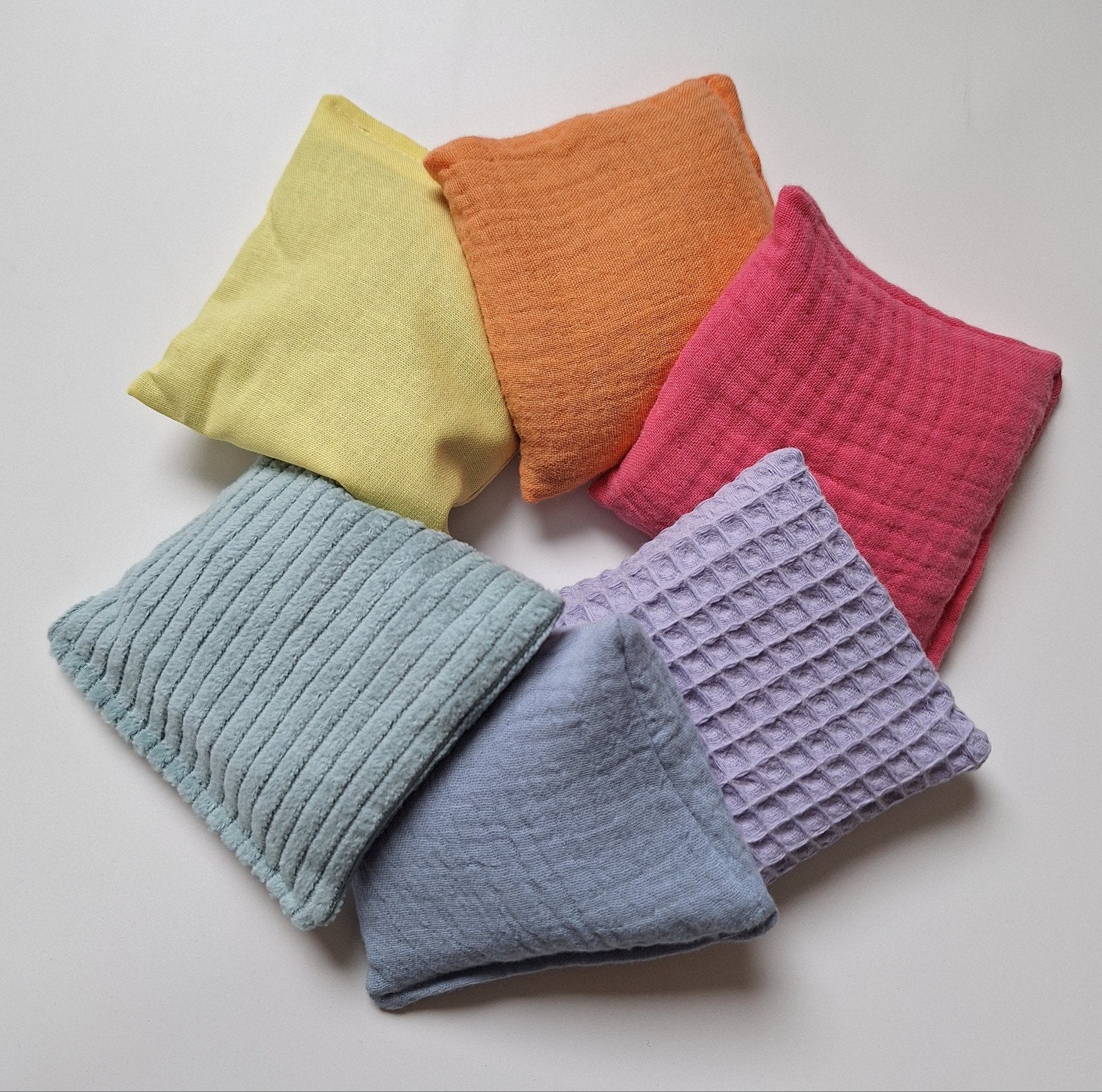 Handgemaakte pittenzakjes voor de pastel set stapelstenen, Ophalen of Verzenden, Overige typen