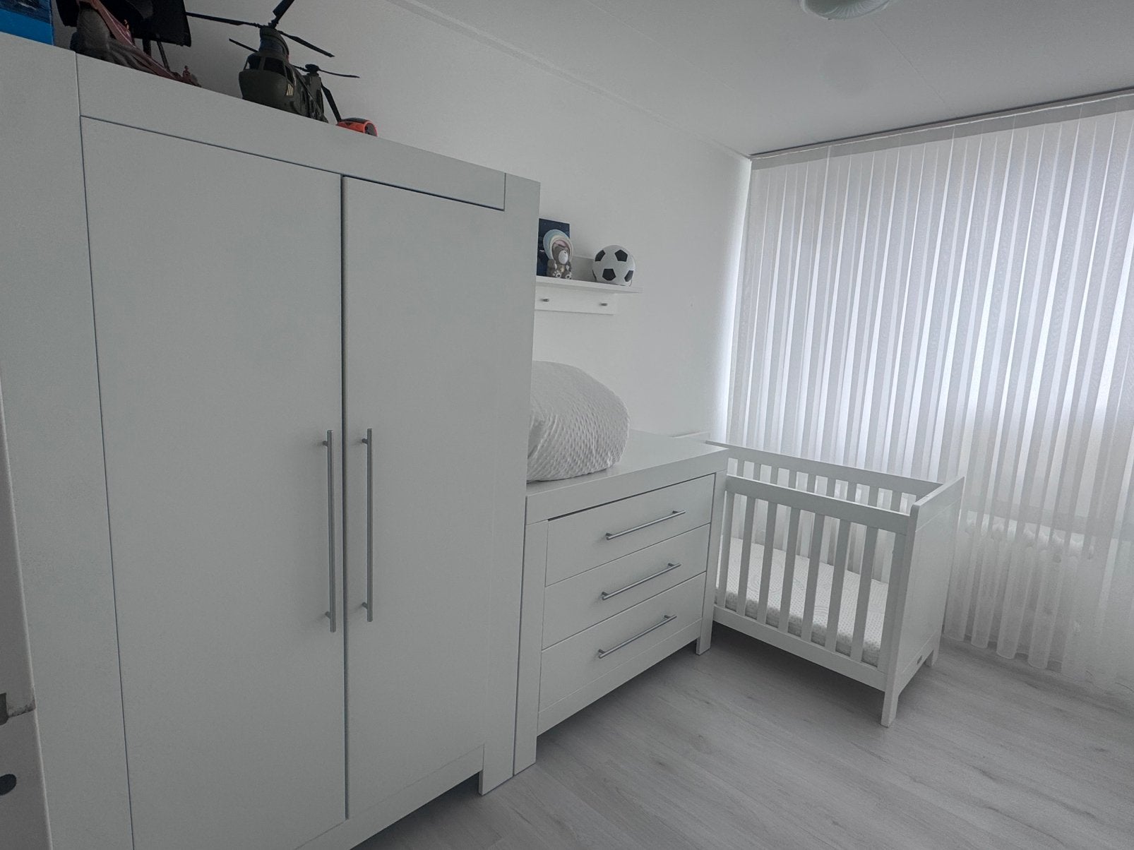 Complete Babykamer wit kleur, Kinderen en Baby's, Kinderkamer | Complete kinderkamers, Ophalen, Zo goed als nieuw, Jongetje of Meisje